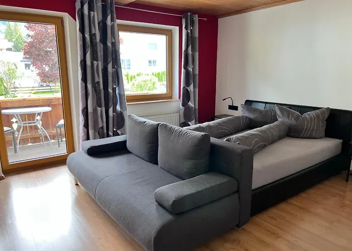 Zum Zunterer בית הארחה